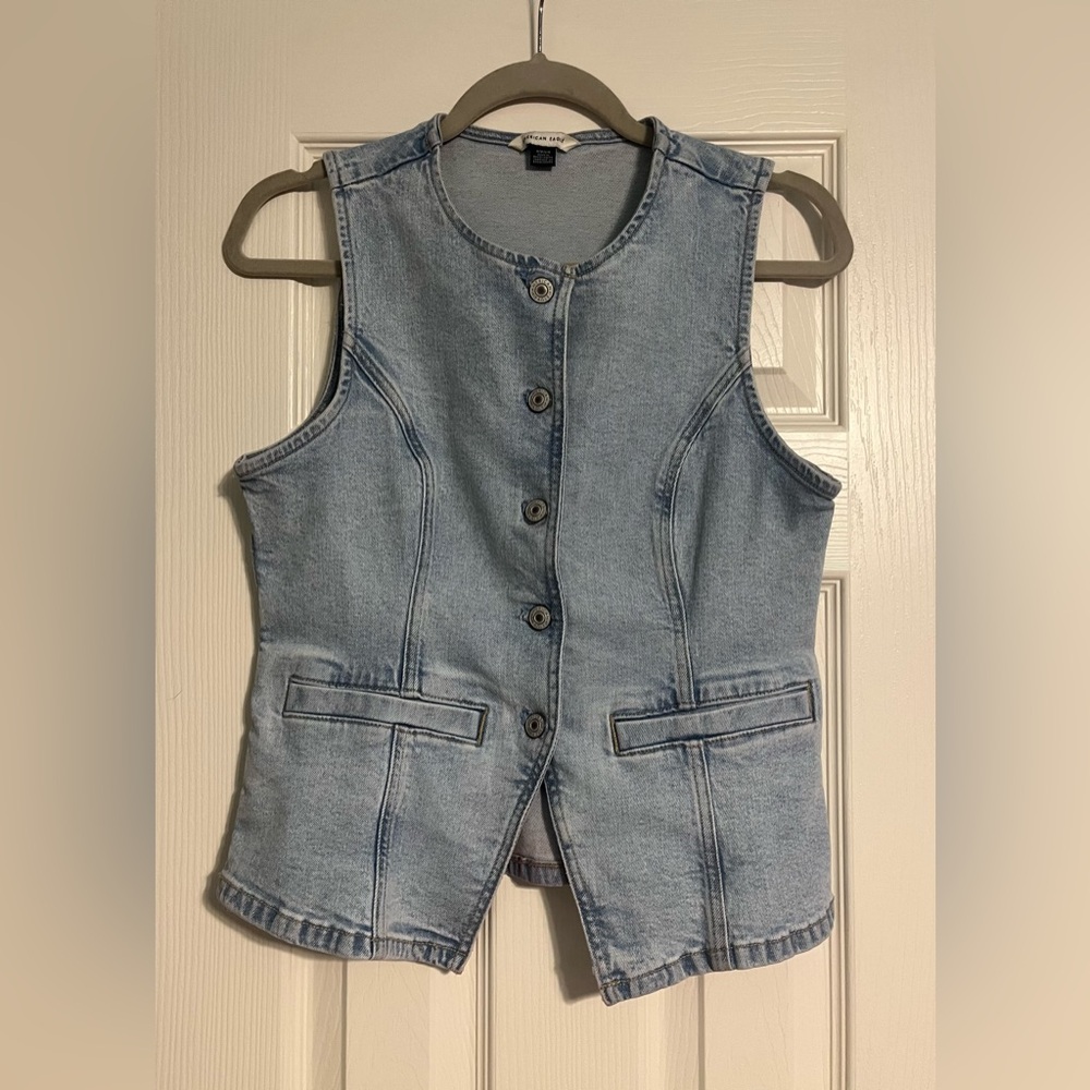American Eagle Outfitters Light Blue Denim Vest. Size S. - Picture 2 of 10